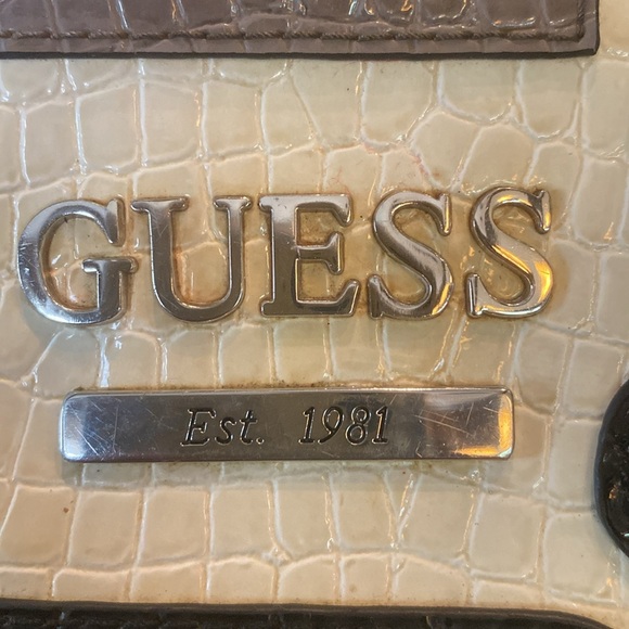 90's Guess Faux Reptile Patent Leather Womens Handbag Purse Chain Strap - Picture 7 of 8